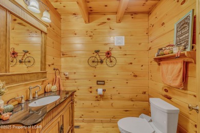 Stunning custom-built log chalet in desirable Eagle Rock Resort on Eagle Rock Golf and Ski Resort in Pennsylvania - for sale on GolfHomes.com, golf home, golf lot