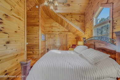 Stunning custom-built log chalet in desirable Eagle Rock Resort on Eagle Rock Golf and Ski Resort in Pennsylvania - for sale on GolfHomes.com, golf home, golf lot