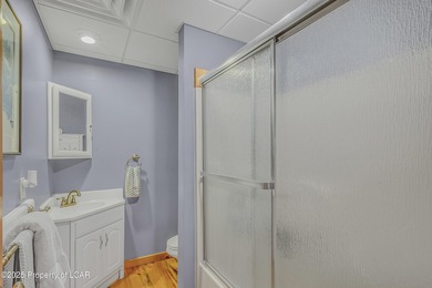 Stunning custom-built log chalet in desirable Eagle Rock Resort on Eagle Rock Golf and Ski Resort in Pennsylvania - for sale on GolfHomes.com, golf home, golf lot