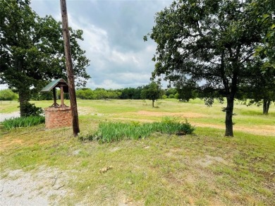10 GORGEOUS acres with a deep tank, perimeter fences and a on Lakeside Country Club in Texas - for sale on GolfHomes.com, golf home, golf lot