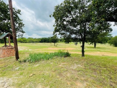 10 GORGEOUS acres with a deep tank, perimeter fences and a on Lakeside Country Club in Texas - for sale on GolfHomes.com, golf home, golf lot