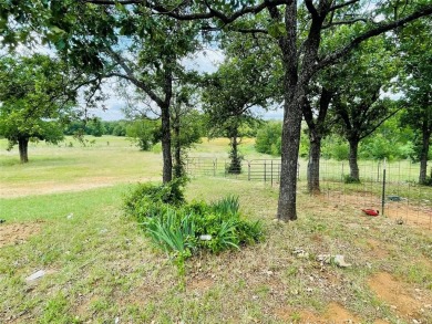 10 GORGEOUS acres with a deep tank, perimeter fences and a on Lakeside Country Club in Texas - for sale on GolfHomes.com, golf home, golf lot