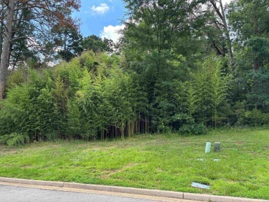 Looking for the perfect lot to build your dream home on? You've on Hot Springs Golf and Country Club in Arkansas - for sale on GolfHomes.com, golf home, golf lot