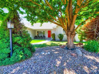 Rare Single-Level Gem in the Heart of Eagle! Ideally located on Eagle Hills Golf Course in Idaho - for sale on GolfHomes.com, golf home, golf lot