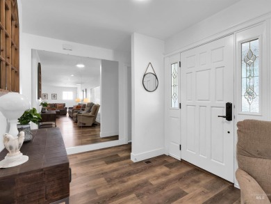 Rare Single-Level Gem in the Heart of Eagle! Ideally located on Eagle Hills Golf Course in Idaho - for sale on GolfHomes.com, golf home, golf lot