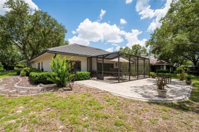 Wow, Black Diamond Ranch under 300K! Phenomenal house located in on Black Diamond Ranch Golf Course in Florida - for sale on GolfHomes.com, golf home, golf lot