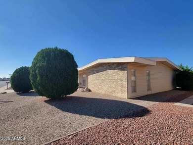 VERY WELL MAINTAINED 2 BED 2 BATH HOME ON A GREAT STREET IN on Sun City-Willow Creek / Willow Brook  in Arizona - for sale on GolfHomes.com, golf home, golf lot