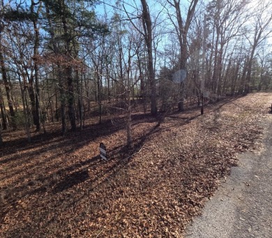 A wonderful class A2 buildable lot tucked behind Dorchester's on Dorchester Country Club in Tennessee - for sale on GolfHomes.com, golf home, golf lot