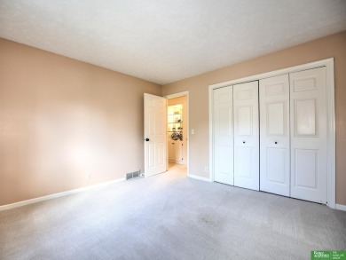 Dawn Grimshaw, M: , dgrimshaw,   - Beautiful condo in the gated on Oak Hills Country Club in Nebraska - for sale on GolfHomes.com, golf home, golf lot