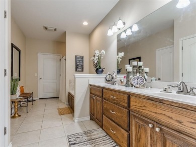 Investor Opportunity - Duplex Backing up to Golf Course!! on Golf Club At Surrey Hills in Oklahoma - for sale on GolfHomes.com, golf home, golf lot