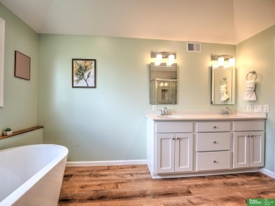 Dawn Grimshaw, M: , dgrimshaw,   - Beautiful condo in the gated on Oak Hills Country Club in Nebraska - for sale on GolfHomes.com, golf home, golf lot