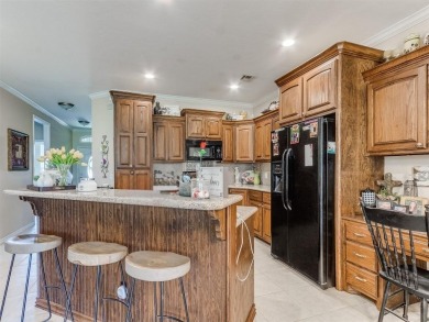 Investor Opportunity - Duplex Backing up to Golf Course!! on Golf Club At Surrey Hills in Oklahoma - for sale on GolfHomes.com, golf home, golf lot