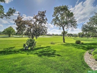 Dawn Grimshaw, M: , dgrimshaw,   - Beautiful condo in the gated on Oak Hills Country Club in Nebraska - for sale on GolfHomes.com, golf home, golf lot