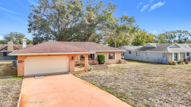 Amazing opportunity with this charming 3 bedroom, 2 bathroom on Heather Golf and Country Club in Florida - for sale on GolfHomes.com, golf home, golf lot