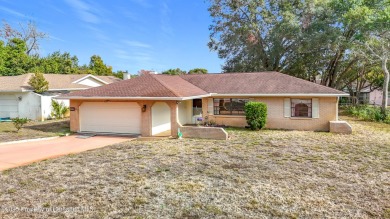 Amazing opportunity with this charming 3 bedroom, 2 bathroom on Heather Golf and Country Club in Florida - for sale on GolfHomes.com, golf home, golf lot