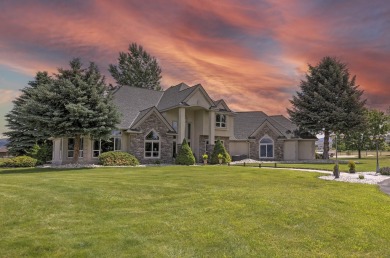 This Stunning 6,547 sq. ft. 4-bed, 4.5-bath home with on Hamilton Golf Club in Montana - for sale on GolfHomes.com, golf home, golf lot