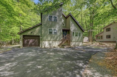 Get Ready for Summer in The Hideout!Fully furnished and move-in on The Hideout Golf in Pennsylvania - for sale on GolfHomes.com, golf home, golf lot