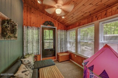 Get Ready for Summer in The Hideout!Fully furnished and move-in on The Hideout Golf in Pennsylvania - for sale on GolfHomes.com, golf home, golf lot