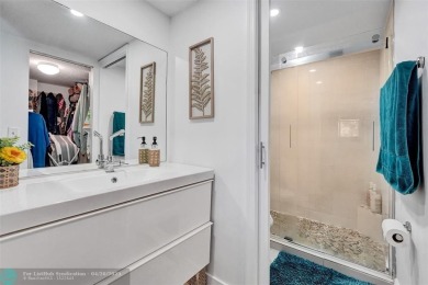 Beautiful condo in Pine Island Ridge's Poinciana community with on Pine Island Ridge Country Club in Florida - for sale on GolfHomes.com, golf home, golf lot