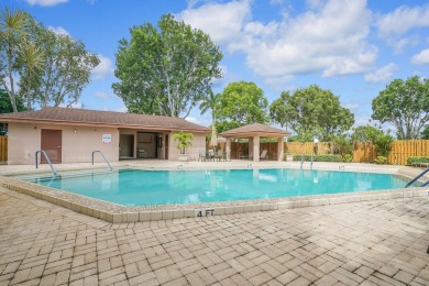 NEW ROOF April 2025  MOTIVATED SELLER! Don't miss this spacious on Fountains Golf and Country Club in Florida - for sale on GolfHomes.com, golf home, golf lot