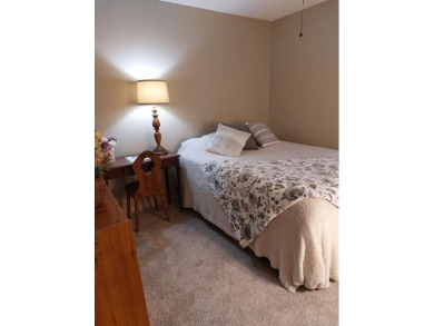 Charming 3-bedroom, 2-bath home in the desirable StillWaters on Stillwaters Golf and Country Club in Alabama - for sale on GolfHomes.com, golf home, golf lot