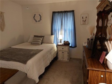 Charming 3-bedroom, 2-bath home in the desirable StillWaters on Stillwaters Golf and Country Club in Alabama - for sale on GolfHomes.com, golf home, golf lot
