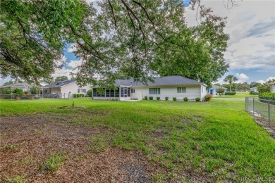 Motivated sellers!! What a pretty 2/2/2 home!! Open floor plan on Preserve Golf Club in Florida - for sale on GolfHomes.com, golf home, golf lot