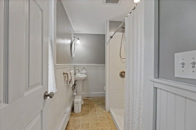 Welcome to this charming Colonial Revival offering 3 bedrooms on J.W. Parks Golf Course in Maine - for sale on GolfHomes.com, golf home, golf lot