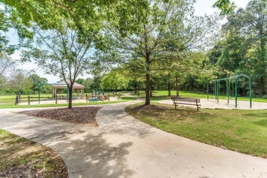 Charming 3-bedroom, 2-bath home in the desirable StillWaters on Stillwaters Golf and Country Club in Alabama - for sale on GolfHomes.com, golf home, golf lot