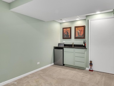 Beautifully updated and generously sized condo on White Eagle on White Eagle Golf Club in Illinois - for sale on GolfHomes.com, golf home, golf lot