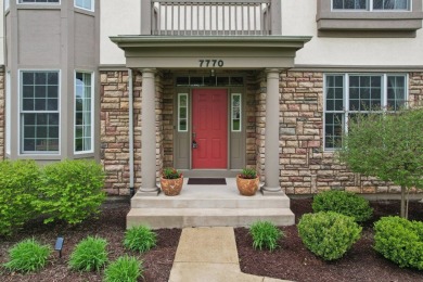Welcome to this gorgeous custom home in highly desirable on RedTail Golf Club in Illinois - for sale on GolfHomes.com, golf home, golf lot