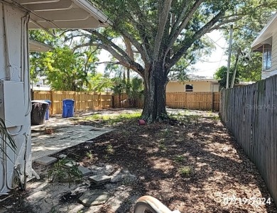 Vintage modern duplex with mirrored 2 bedrooms and 2 baths on on The Renaisssance Vinoy Golf Club in Florida - for sale on GolfHomes.com, golf home, golf lot