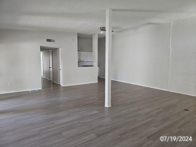 Vintage modern duplex with mirrored 2 bedrooms and 2 baths on on The Renaisssance Vinoy Golf Club in Florida - for sale on GolfHomes.com, golf home, golf lot
