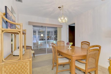 Welcome to this well-located 2 bedroom, 2 bath, 2 car garage on Venice East Golf Club in Florida - for sale on GolfHomes.com, golf home, golf lot