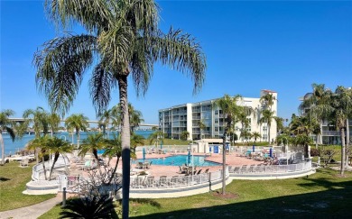 Under contract-accepting backup offers. Imagine waking up to on Isla Del Sol Yacht and Country Club in Florida - for sale on GolfHomes.com, golf home, golf lot