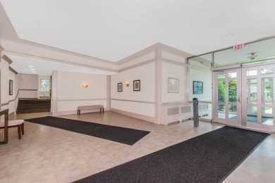 Bright and sunny 1-bedroom, 1-bathroom Co-Op Unit For Sale in on Wykagyl Country Club in New York - for sale on GolfHomes.com, golf home, golf lot
