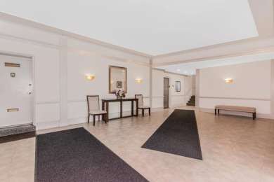 Bright and sunny 1-bedroom, 1-bathroom Co-Op Unit For Sale in on Wykagyl Country Club in New York - for sale on GolfHomes.com, golf home, golf lot