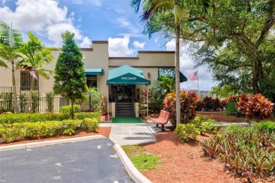 Beautiful 2BR/2BA condo in Whitehall at Pine Island Ridge, Davie on Pine Island Ridge Country Club in Florida - for sale on GolfHomes.com, golf home, golf lot