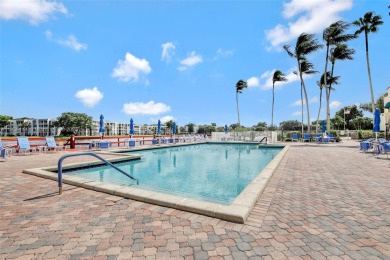 Beautiful 2BR/2BA condo in Whitehall at Pine Island Ridge, Davie on Pine Island Ridge Country Club in Florida - for sale on GolfHomes.com, golf home, golf lot