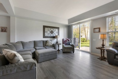 LOVELY JAMES MODEL * 2 BEDROOMS * 2 BATHROOMS * 1,389 SQ FT OF on Whisper Creek Golf Club in Illinois - for sale on GolfHomes.com, golf home, golf lot