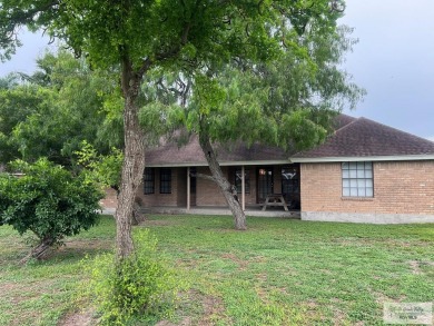 Welcome to this charming 3-bedroom, 2.5-bath home in the on Brownsville Golf Center in Texas - for sale on GolfHomes.com, golf home, golf lot