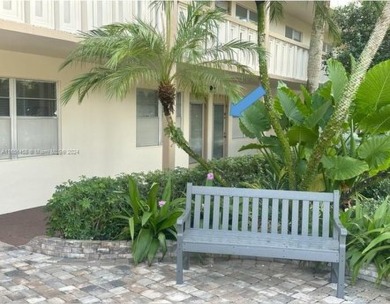 REDUCED!!!!! 2 BR/2BA Unit in Wynmoor Golf Village -- 1st floor on Wynmoor Golf Course in Florida - for sale on GolfHomes.com, golf home, golf lot