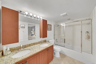 Updated 2 bedroom, 2 bathroom with clothes washer & clothes on Wynmoor Golf Course in Florida - for sale on GolfHomes.com, golf home, golf lot