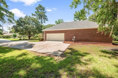 Welcome to this beautifully maintained 3-bedroom, 2-bathroom on Oak Grove Island Golf and Country Club in Georgia - for sale on GolfHomes.com, golf home, golf lot