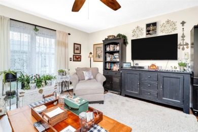Updates Galore in this gorgeous two bedroom two full bath Villa! on Highland Lakes Executive Golf Course in Florida - for sale on GolfHomes.com, golf home, golf lot