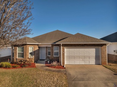 Welcome to this beautiful, move-in-ready 2-bedroom, 2-bathroom on Houston Springs Resort and Golf Course in Georgia - for sale on GolfHomes.com, golf home, golf lot