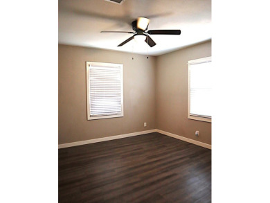 Updated 3 bedroom, 1 bathroom home only blocks from a golf on Sweetwater Country Club in Texas - for sale on GolfHomes.com, golf home, golf lot