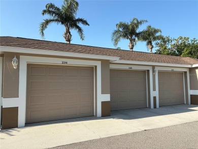 RENOVATED, FIRST FLOOR LIVING!! This unit has been lovingly on Heritage Oaks Golf and Country Club in Florida - for sale on GolfHomes.com, golf home, golf lot