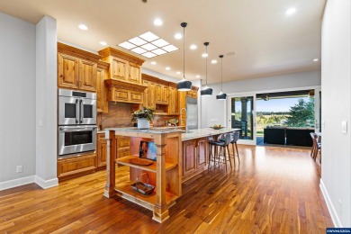 Appraisal in hand! Enjoy panoramic views from the dining room on Creekside Golf Course in Oregon - for sale on GolfHomes.com, golf home, golf lot