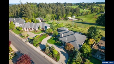 Welcome to Sahalee, where luxury meets functionality. Enjoy on Creekside Golf Course in Oregon - for sale on GolfHomes.com, golf home, golf lot